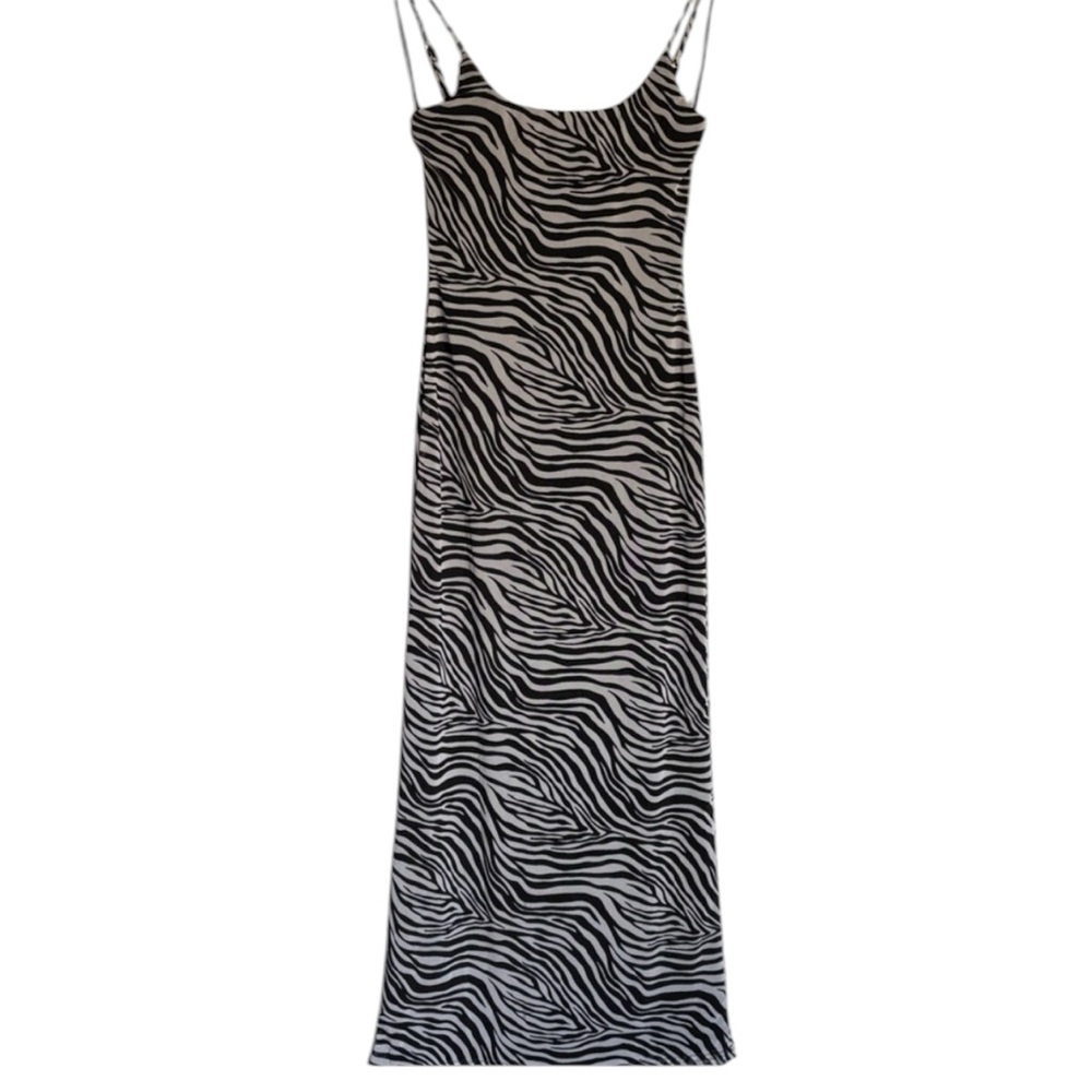 Chic Zebra Black & White Striped Maxi Dress size 4